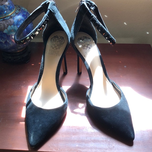 EUC Vince Camuto ankle strap heels. - Picture 7 of 8